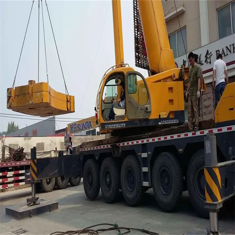 孝昌当地吊车出租|机器吊装|75吨|工厂搬迁服务